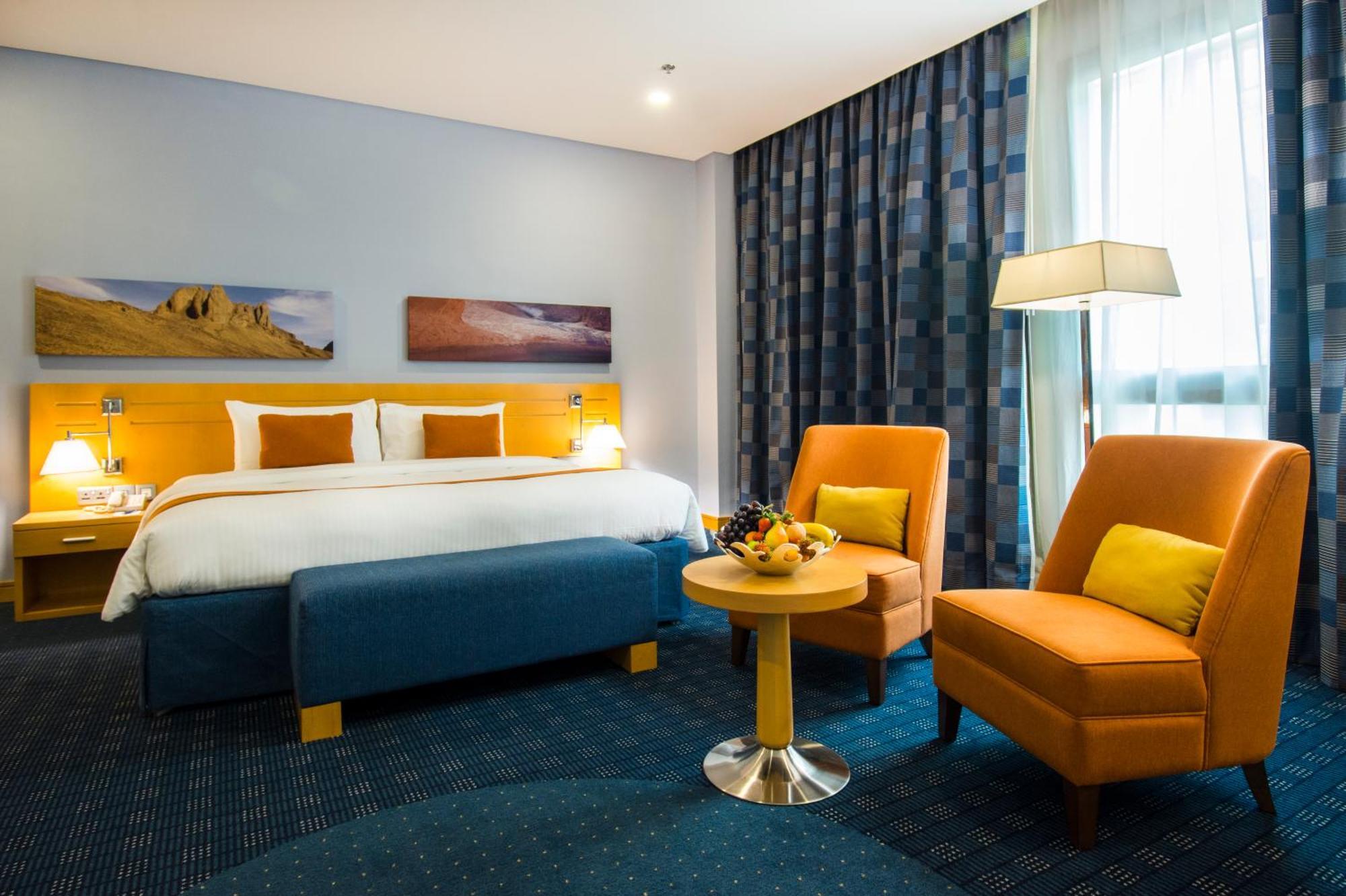 City Seasons Hotel & Suites Muscat Exterior photo