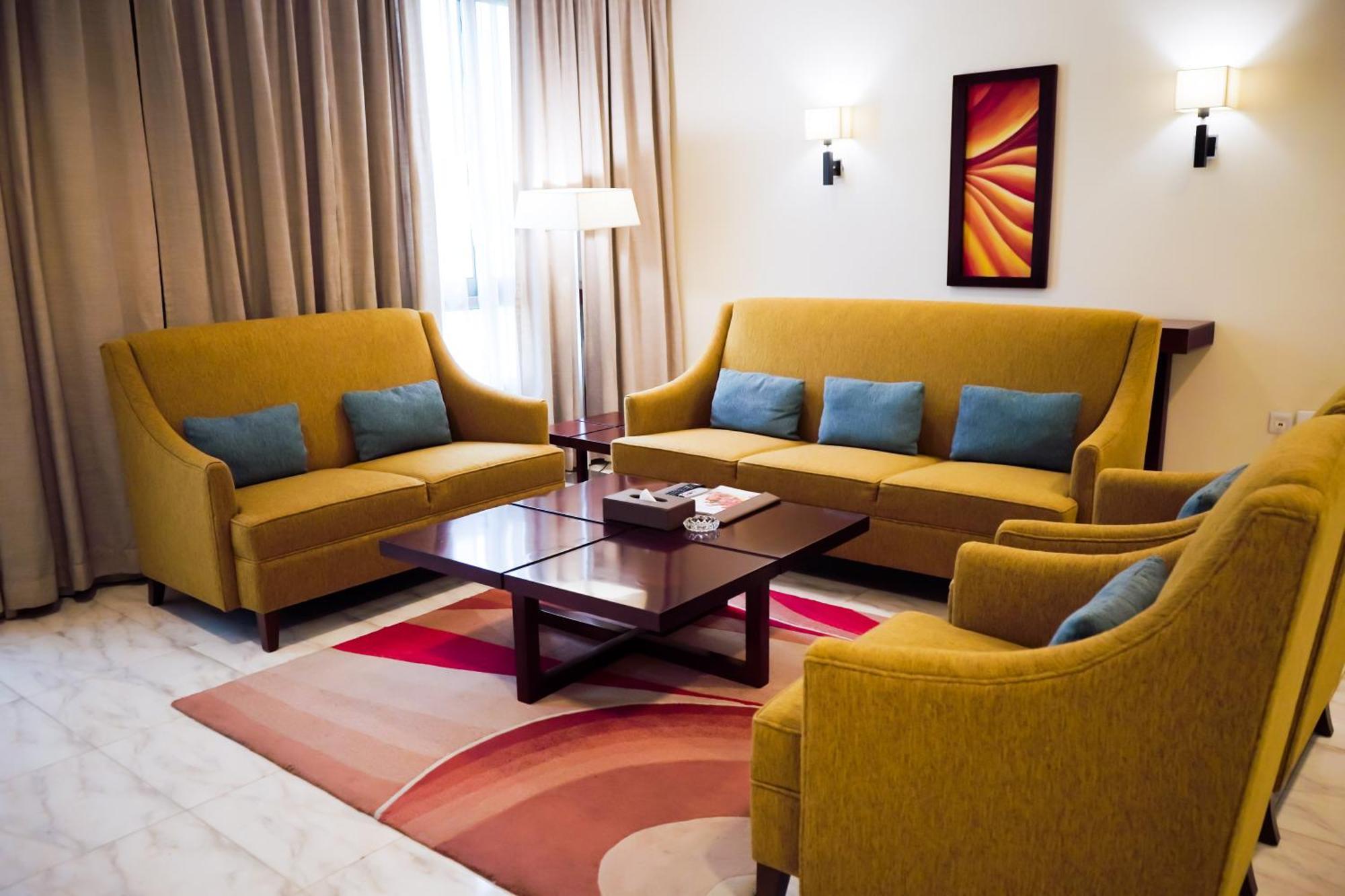 City Seasons Hotel & Suites Muscat Room photo